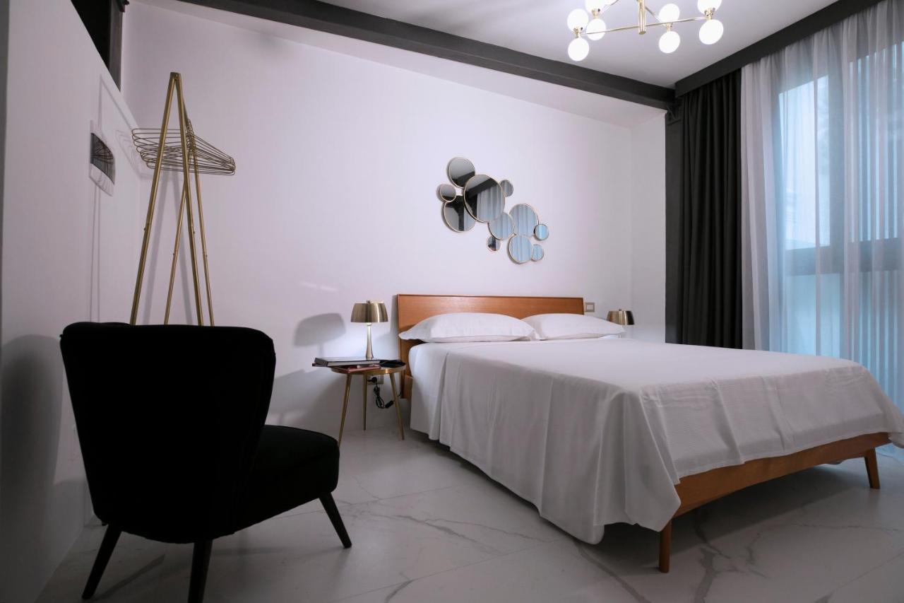 Azzoli Trapani - Apartments&Skypool - Adults Only Екстер'єр фото