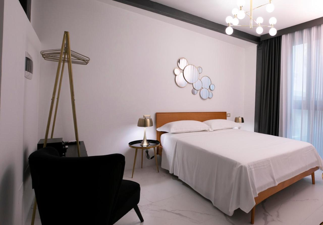 Azzoli Trapani - Apartments&Skypool - Adults Only Екстер'єр фото