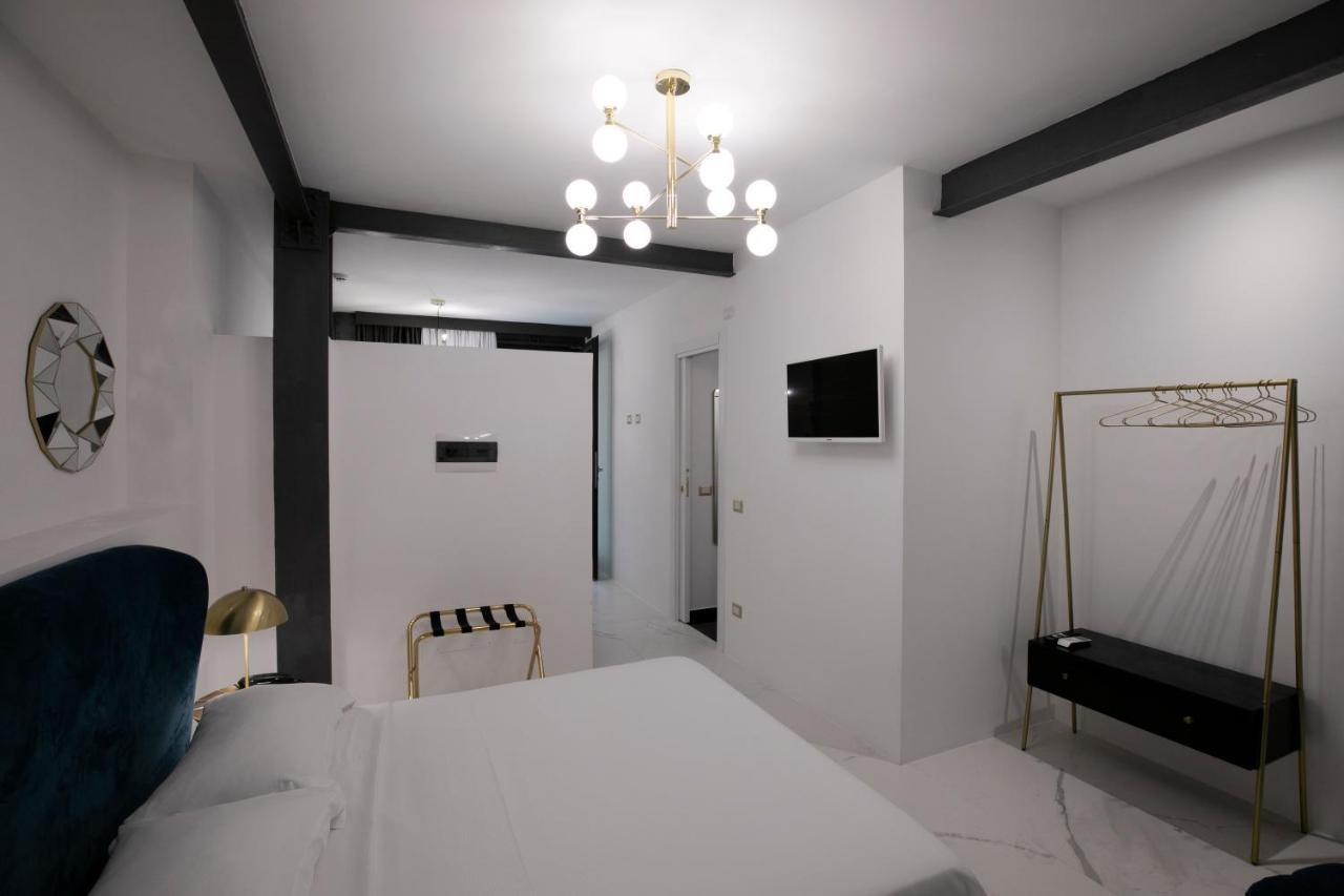 Azzoli Trapani - Apartments&Skypool - Adults Only Екстер'єр фото