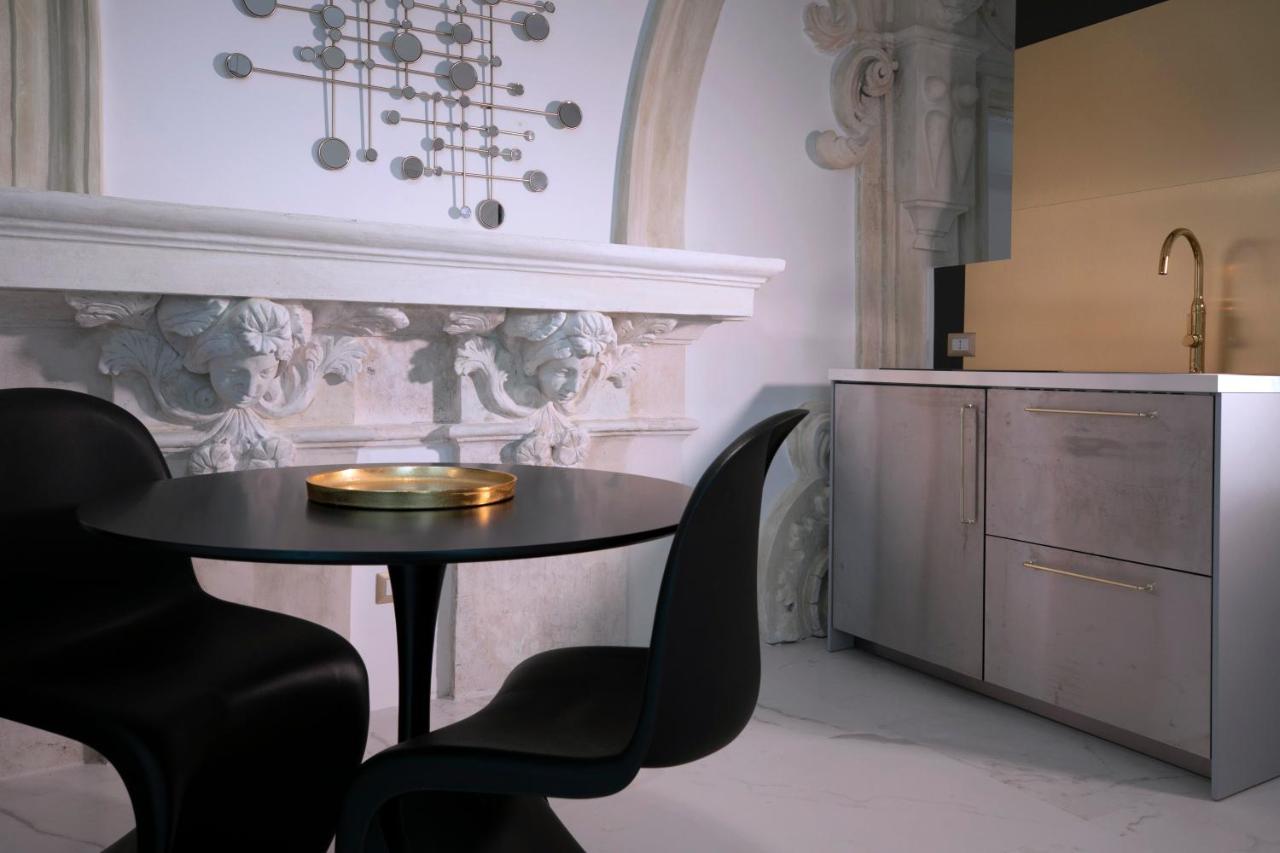 Azzoli Trapani - Apartments&Skypool - Adults Only Екстер'єр фото