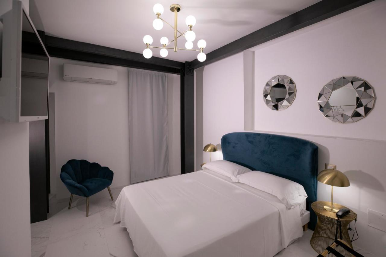 Azzoli Trapani - Apartments&Skypool - Adults Only Екстер'єр фото