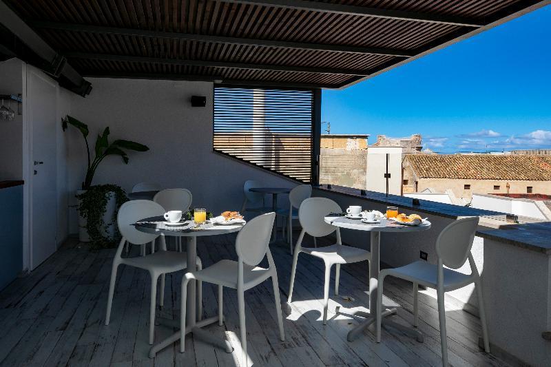 Azzoli Trapani - Apartments&Skypool - Adults Only Екстер'єр фото